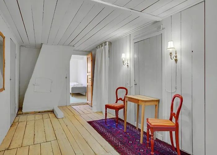 6 Bedroom Gorgeous In *