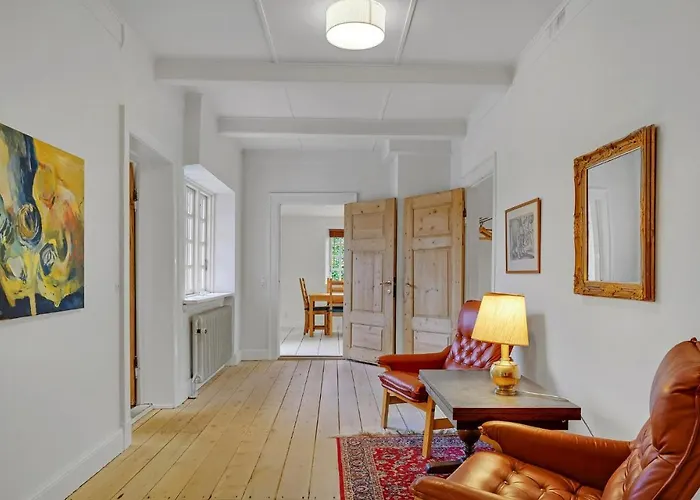 펜션 6 Bedroom Gorgeous In Kvaerndrup